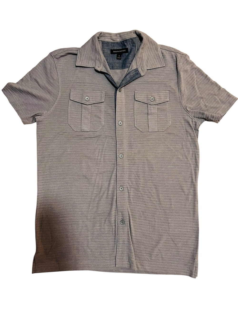 Banana Republic Men's Short-Sleeve Button-Down Camp Shirt in Gray